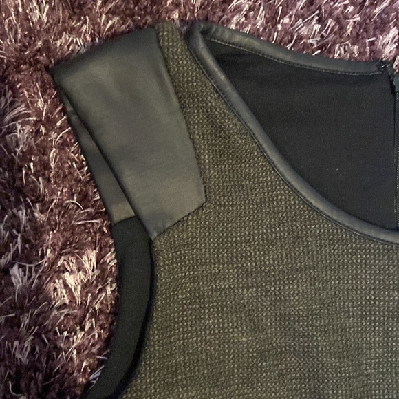 Kardashian Kollection dress - Picture 10 of 11